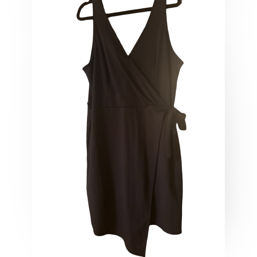 Black Wrap Style Size XXL Sleeveless Dress